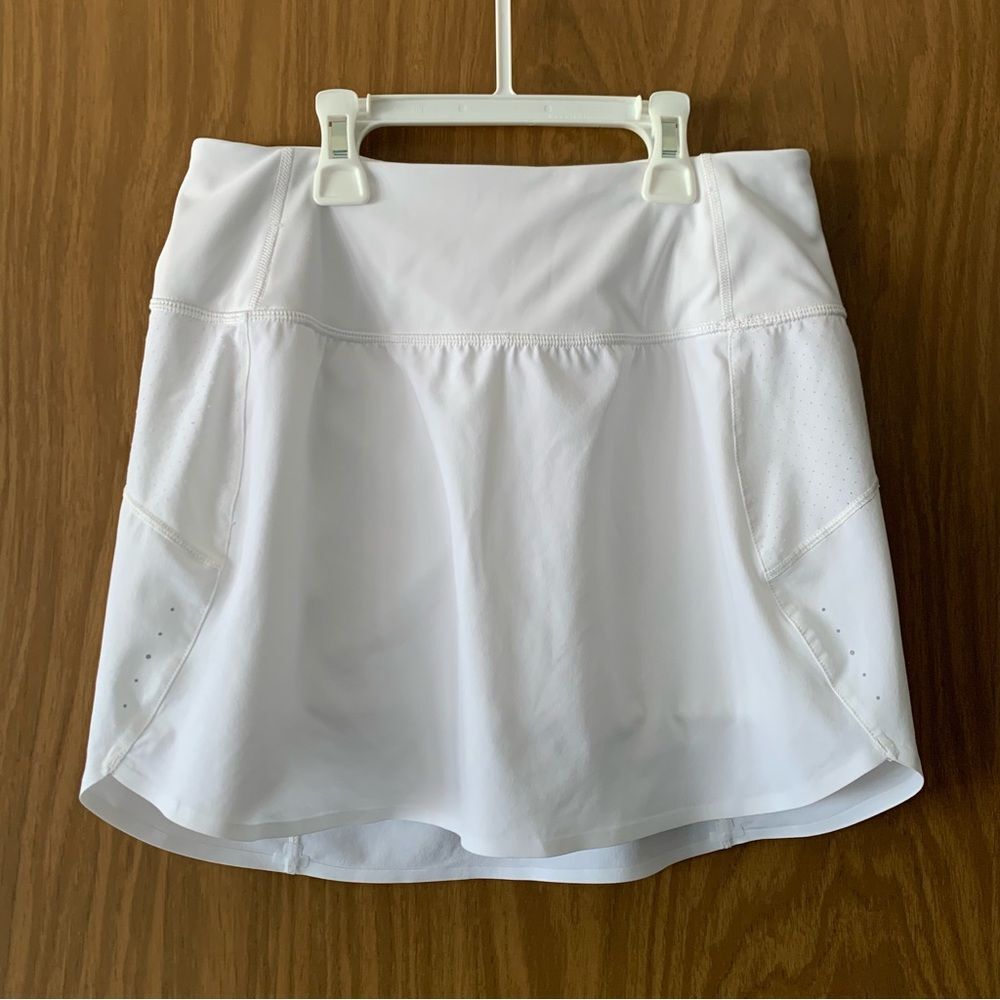ATHLETA Run with it 14" Skort Size XS